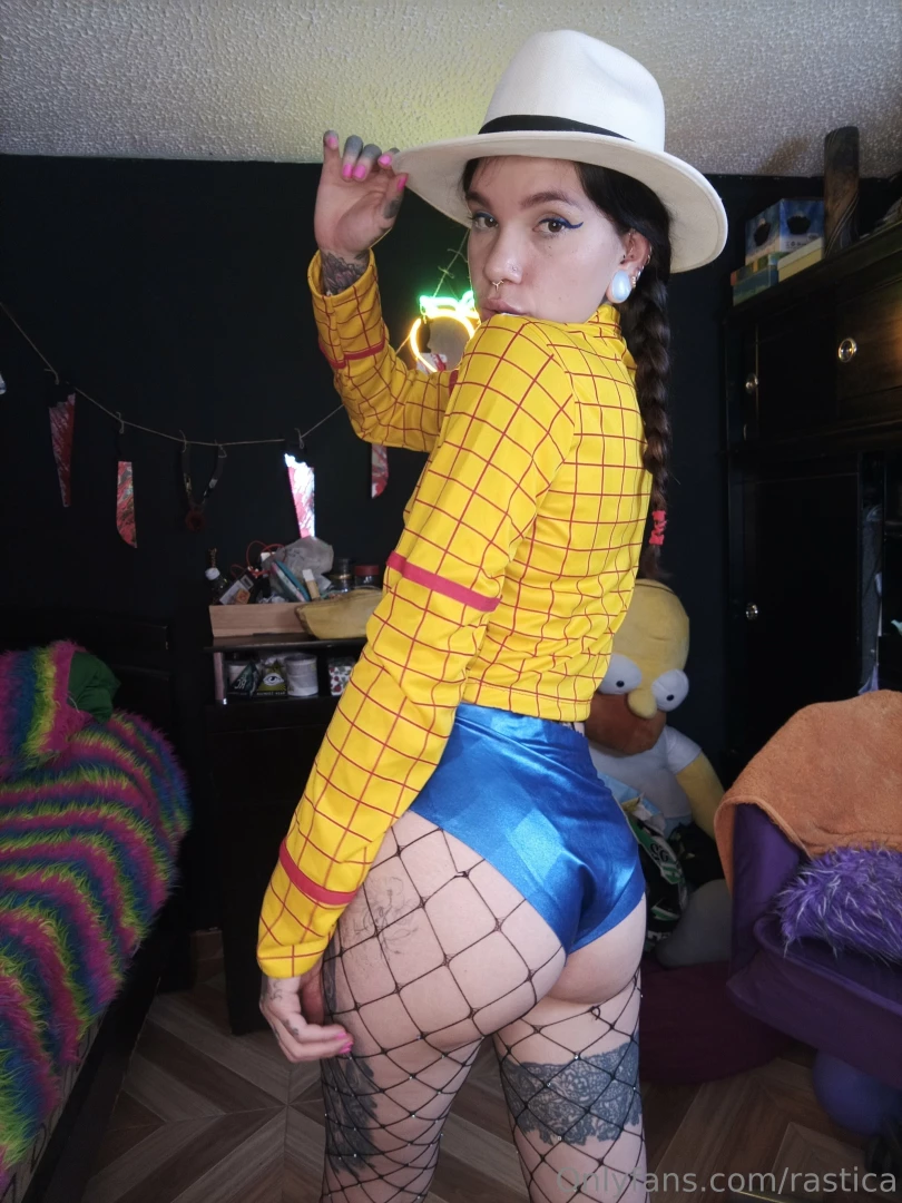 Who am i unlock to see me squirt part 2 