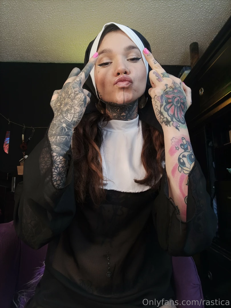 My fav costume ever i wanted to use lenses but i broke one of that part 11 