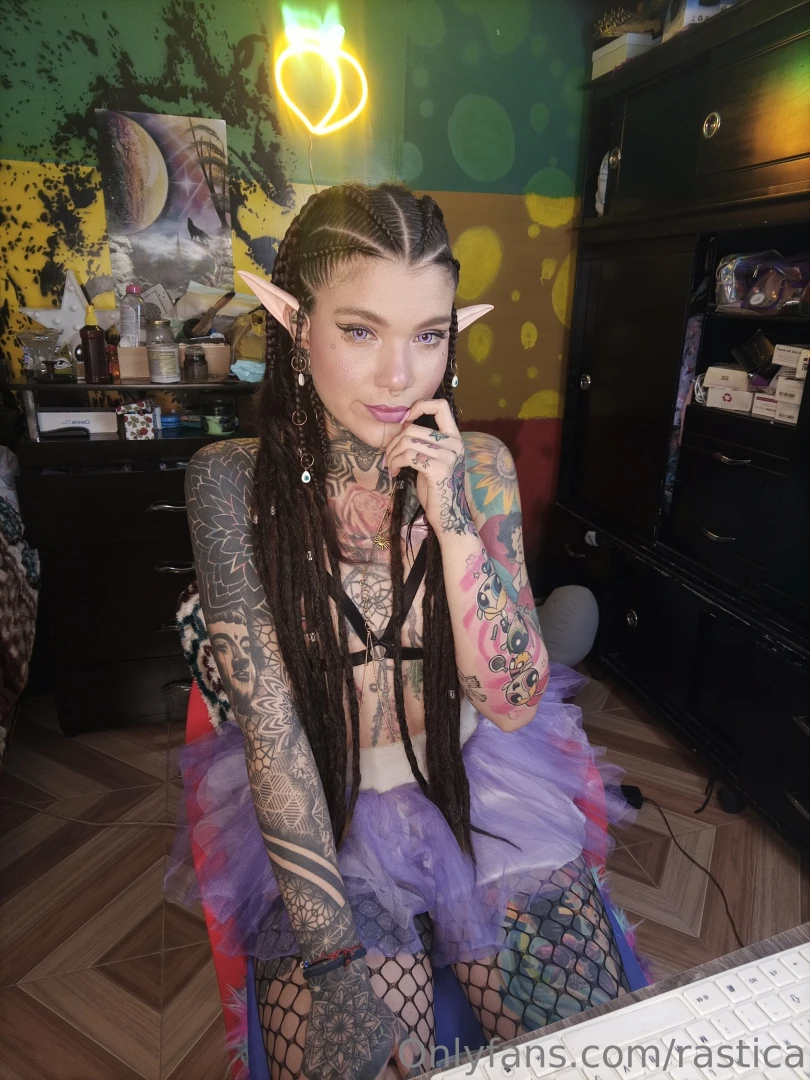 Sometimes i miss dreads just sometimes 