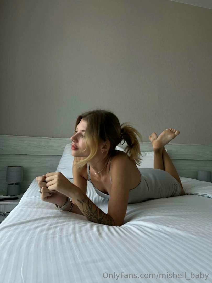 It s too lonely in my bed right now can you fix that 