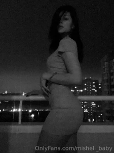 When i get out of bed in the morning i walk around naked for three or