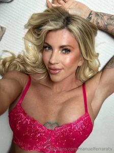 Divorce era energy she needed a fresh start and some fresh d too big