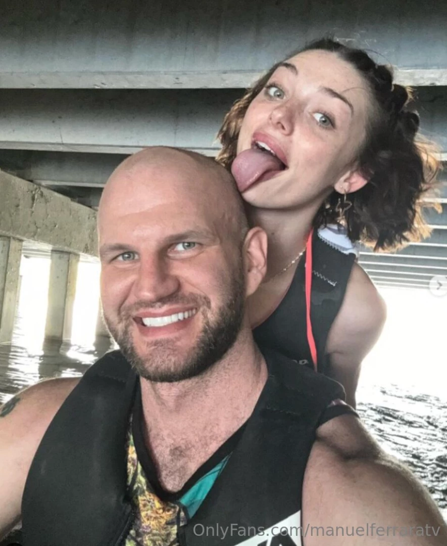 Big dick stud xbrianomallyx just made his page free to all new subs 