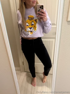 Happy monday just a little announcement that starting today i m going part 1