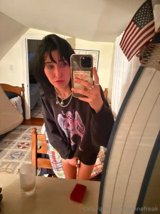 Snap chat is the only place i announce when i m going on cam it s also