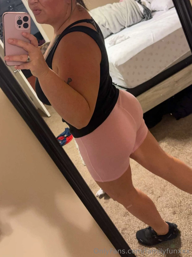 Any sissy boys online tonight message me i have a treat for you 