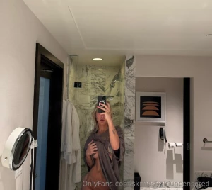 Fyi i don t sleep with panties on