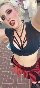 Foxy lady clubbing sexy sttrapy part 1
