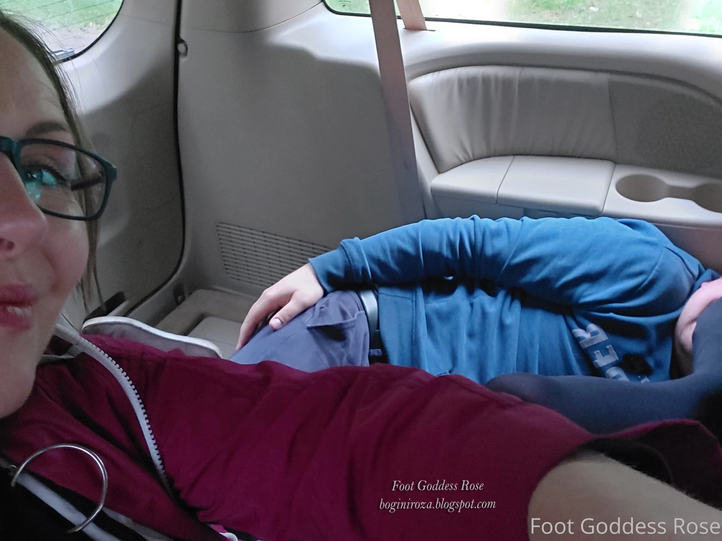 Foot fetish session in a car lots of smelly nylons sniffing part 1 