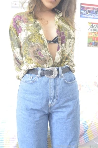 Wanna see me take it all off check your dms part 1