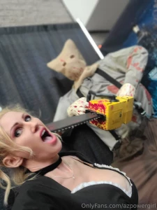 Tucson comic-con was a blast i was happy to get out with my head