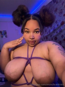 I look so cute tied up