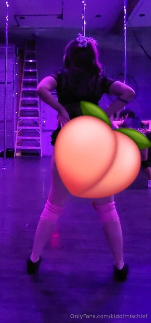 Back at it in burlesque class had to take a break cause of money and 