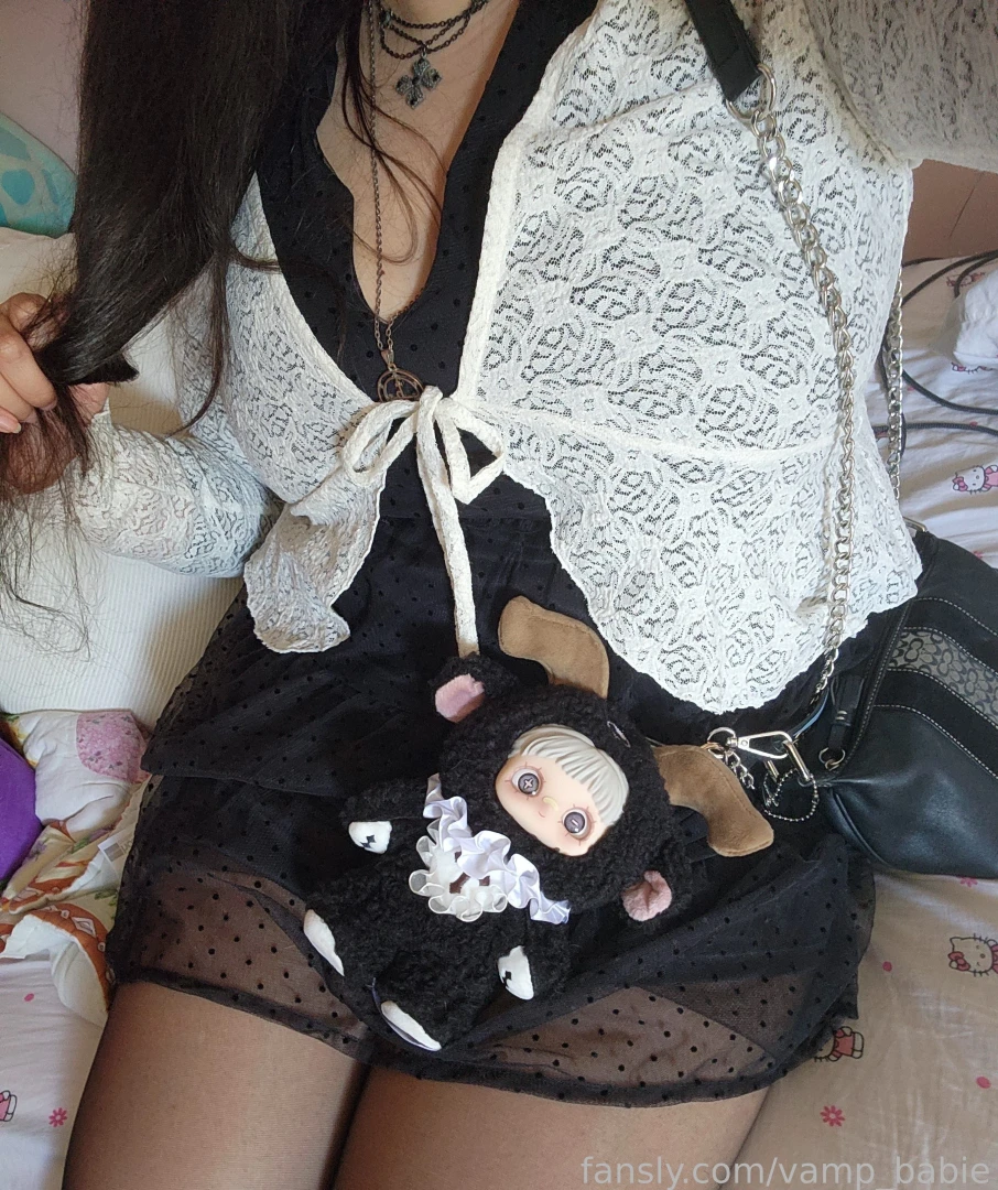 Lil ootd from the other day 3 but i think ima make a life update 