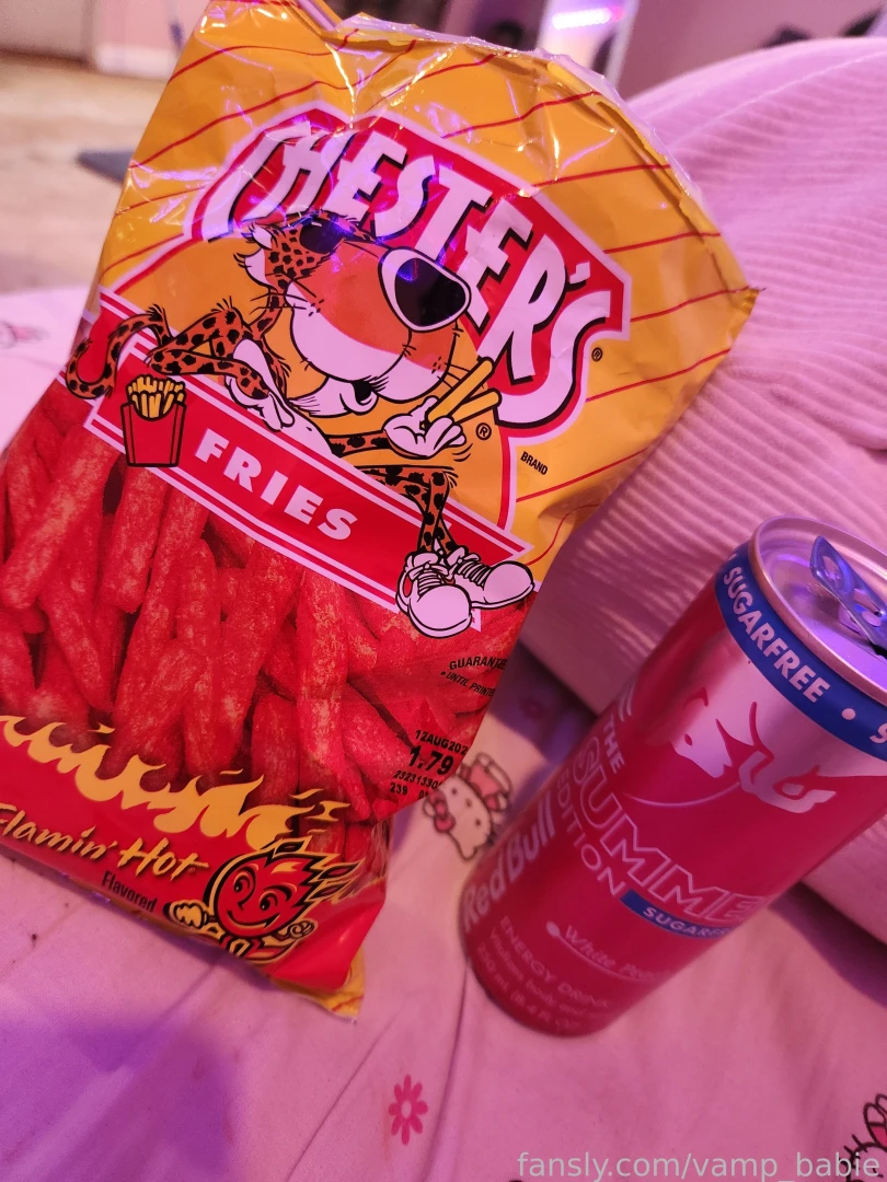 This is what fuels me to take pics and vids i usually want hot funyuns 