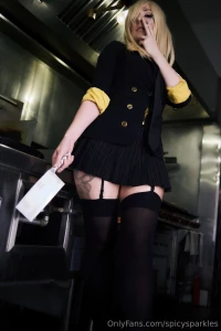 Who s hungry check your messages for a yummy meal