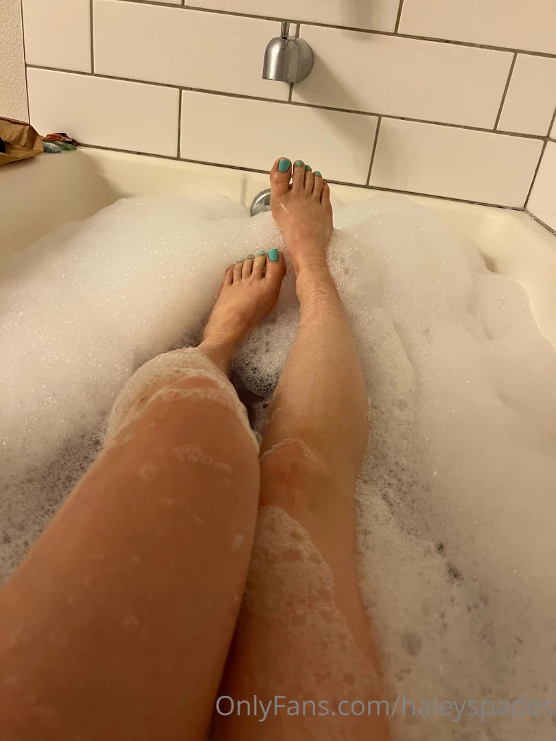 Call my legs butter cause i want you to spread them 