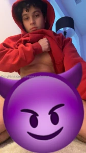 To my new subs two bundles i recently started doing face amp naked