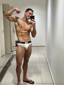 Join my vip boyalex i will be doing livestreams starting thr beginning part 5