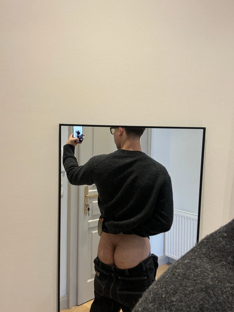 Everyone need some cute ass pictures 