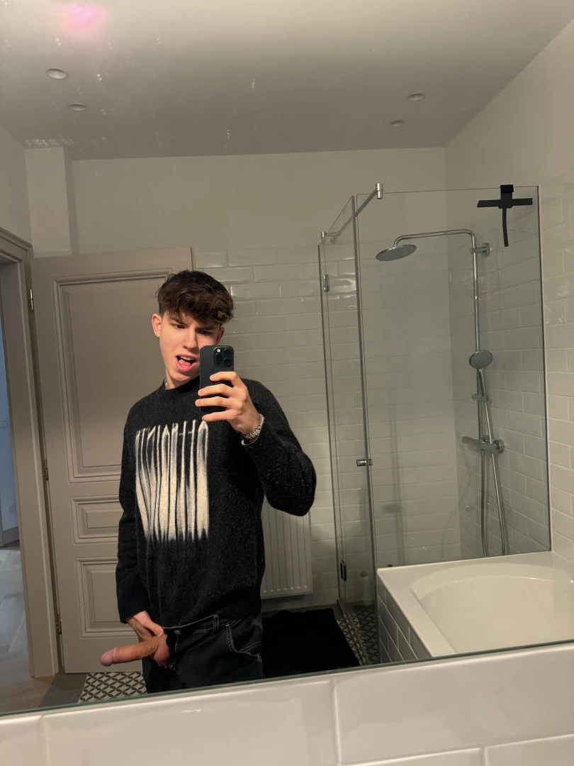 Couldn t hold my cum back i m sorry next time i will cum in your mouth part 1 