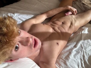 Look how handsome lukedash is you must follow him every time i see