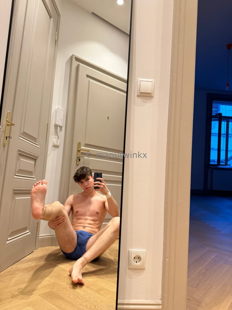 Clean my feet clean now 