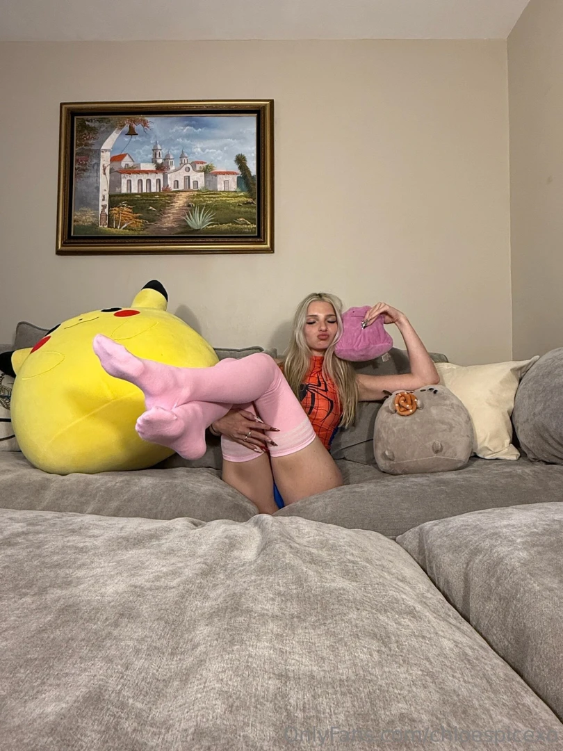 I wanna see you shoot your web for my pretty feet part 1 