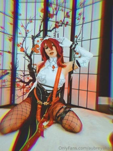 Sooo i finally put on my rosaria cosplay yesterday and and and i shot