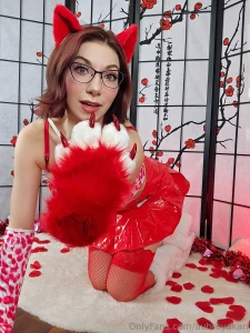 Valentines day is coming soon shot a couple of looks today my shoulder part 1