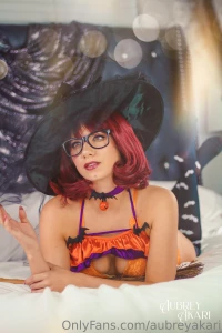 It s that time of the year what kind of set or character are you part 1