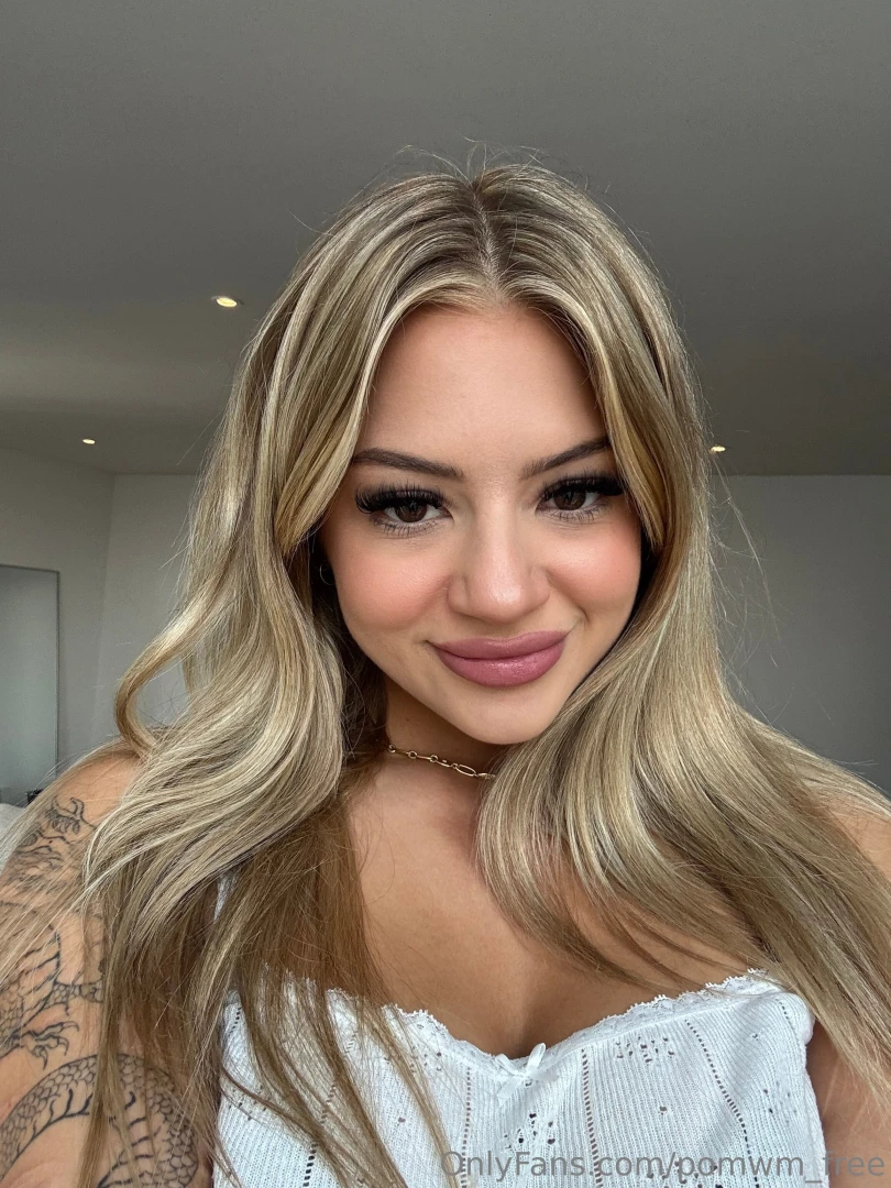 Hey baby i post my x-rated content multiple times a day on pom_wm part 1 