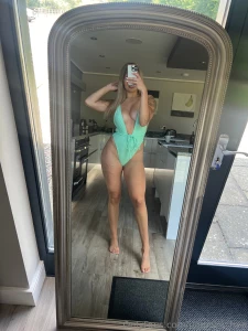 What you get on my vip page 1-1 chatting with me multiple daily part 1