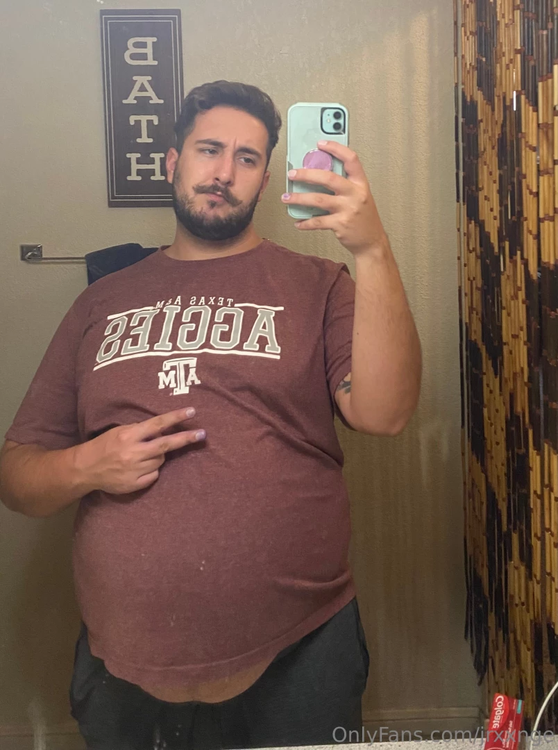 Chunky gettin hungry 