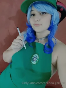 Sorry i have to take your order only with my apron but there was