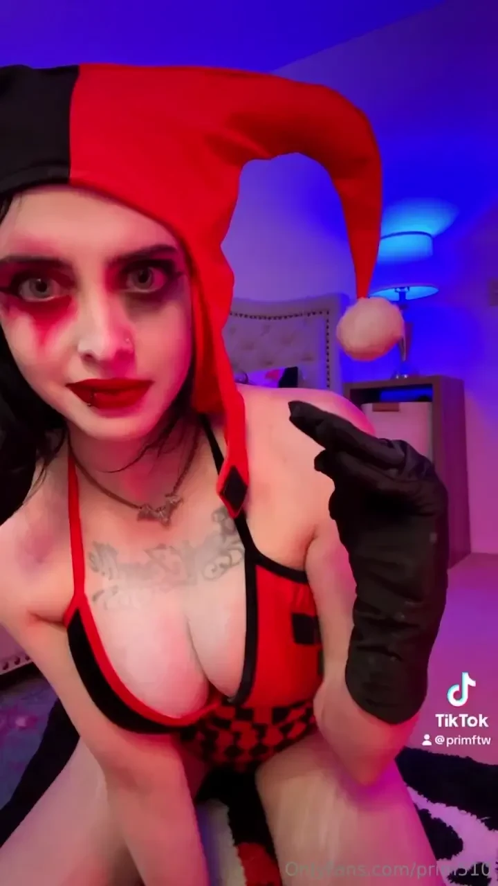 I m batman bigass bigtits bigbreasts cosplay clown tiktok 