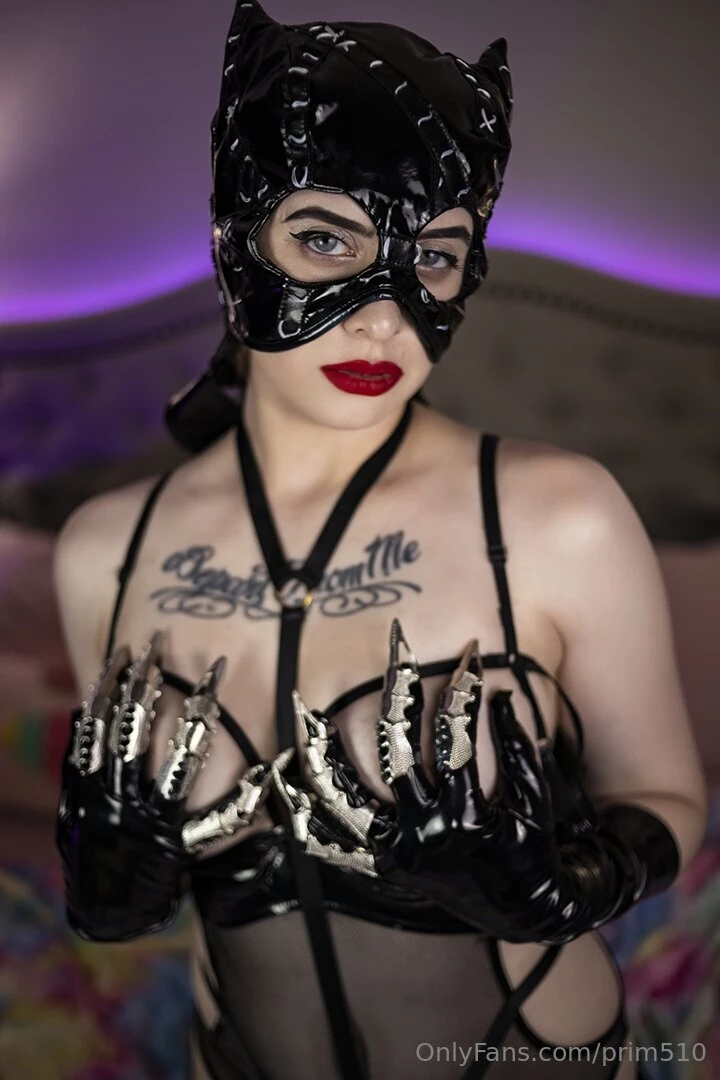 Purrrr catwoman leather lingerie teasepurrrr 