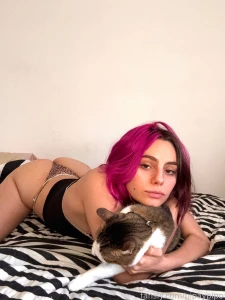 Pussies the por thing cant stand me anymore part 2