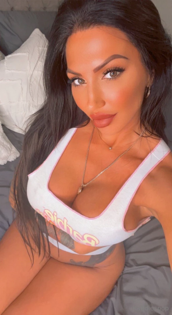 Did i make you stop scrolling send a message if i did 