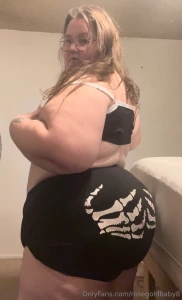 2 and a half minute joi video where i strip and do jumping jacks and