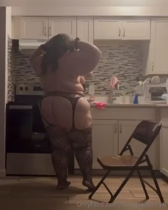 How long would you be able to keep your hands off me while i clean 