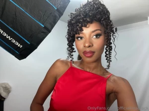 Too hot for just one emoji