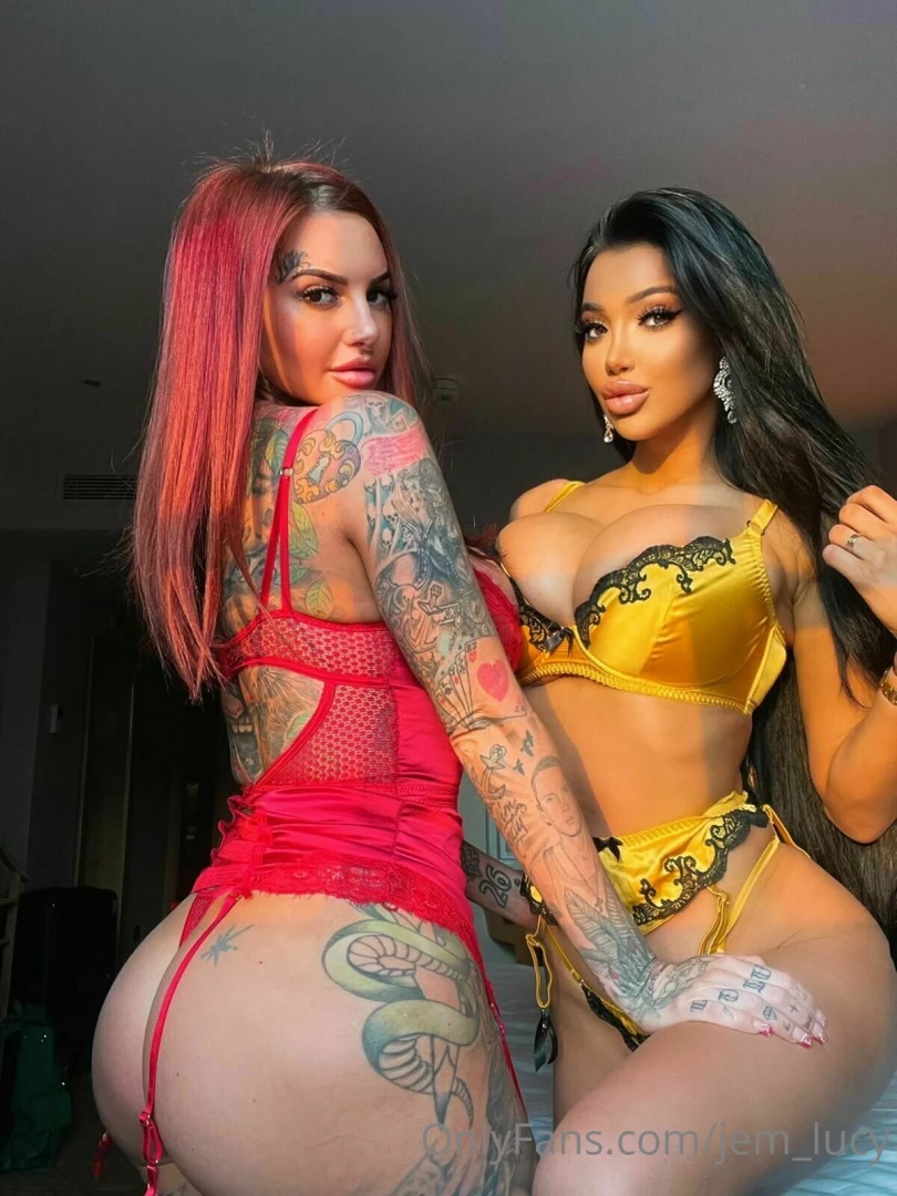 Red or yellow chloekhan 