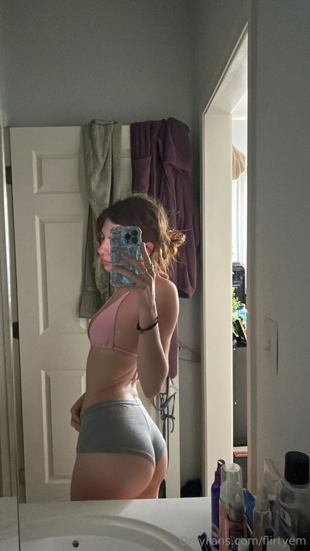 Should i go live one of these days on here i feel like i should wear 