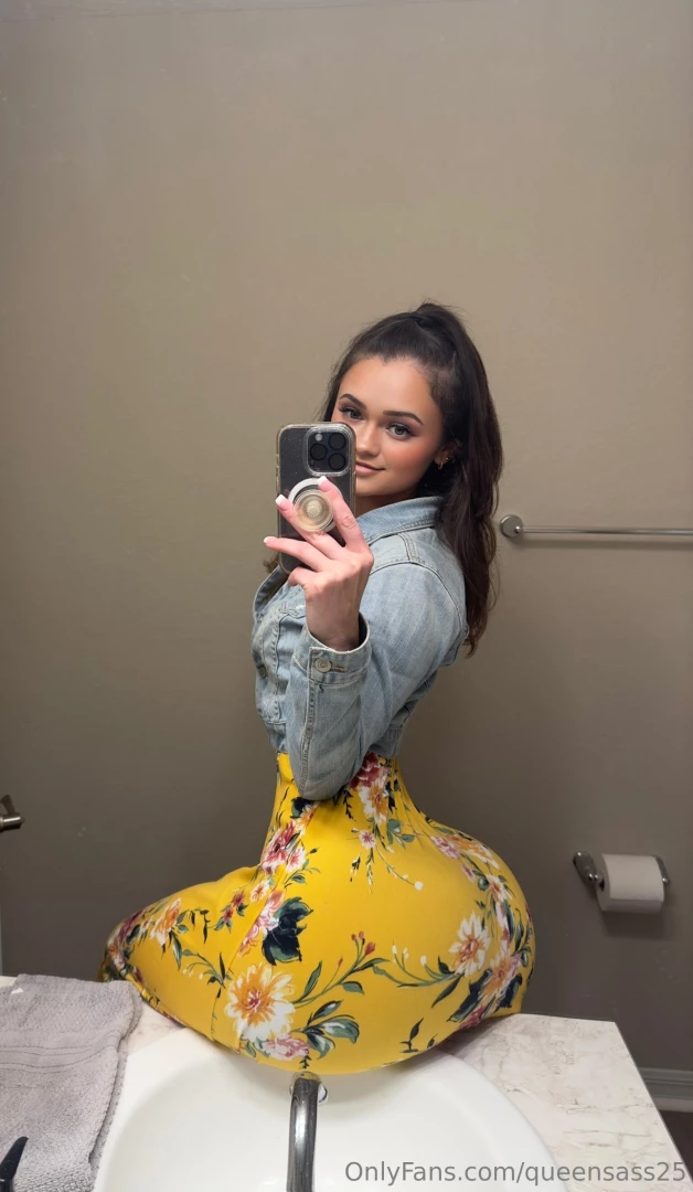 Message me good morning ashley for a freebie i wanna spoil my loyal 