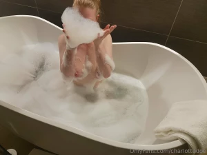 I love a hot bath on a cold rainy day part 2