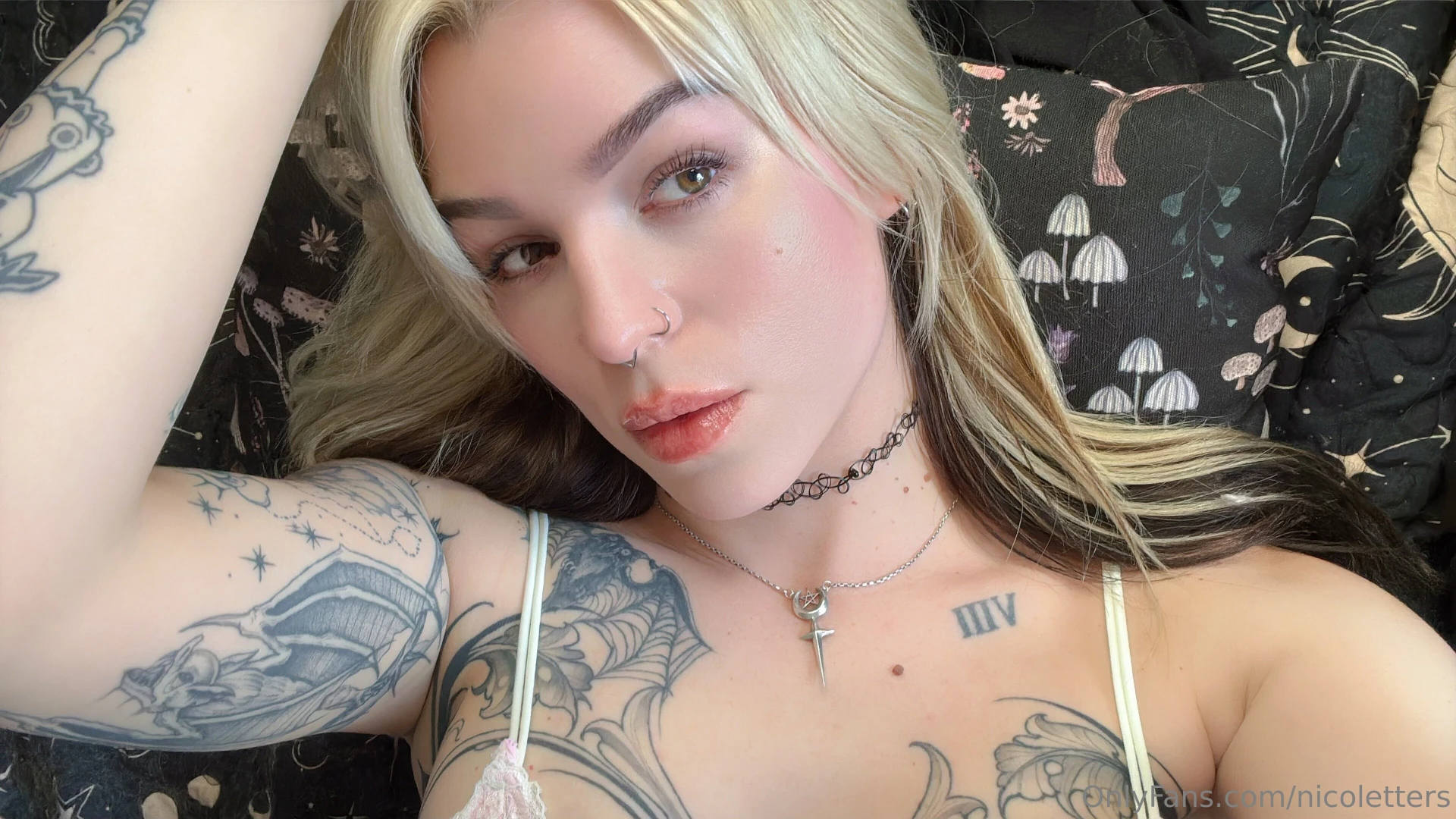 All extras from this set will be sent out tonight sorry for the delay 