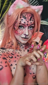 Body painting behind the scenes - pink cheetah any ideas on what body part 4