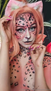 Body painting behind the scenes - pink cheetah any ideas on what body part 7