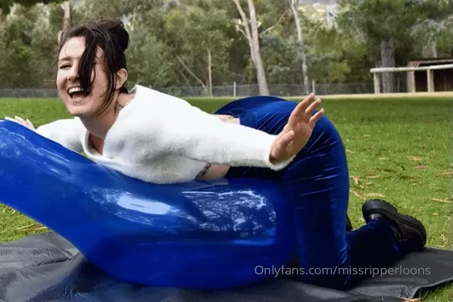 Hello my loves im flying high today i got to pick up my new fancy 